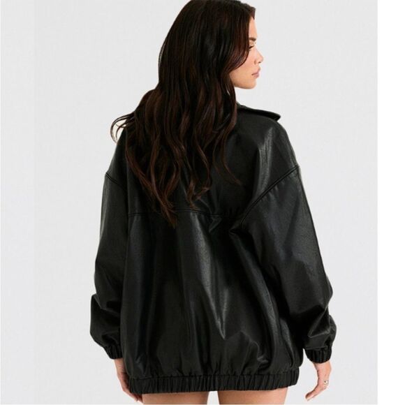 HOUSE OF CB 'Larissa' Black Vegan Leather Oversized Bomber Jacket NWOT - Picture 4 of 9